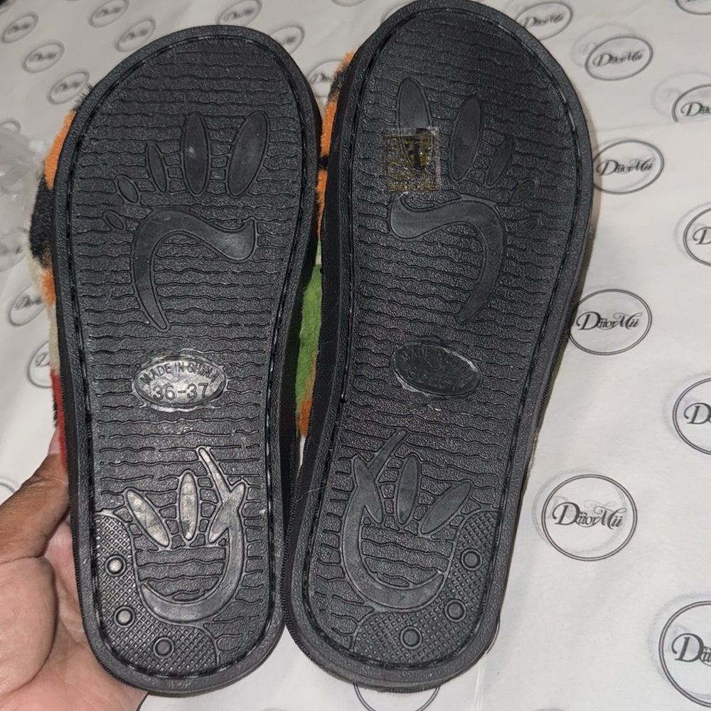MULTICOLOR FUR SLIDES - Picture 6 of 8
